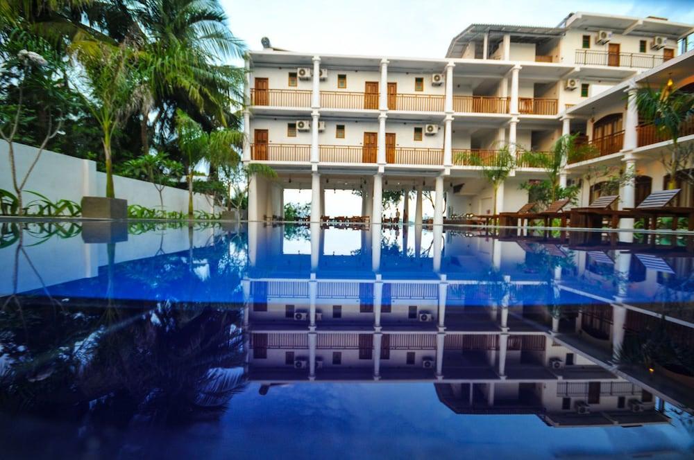 Yala Oga Reach Hotel Tissamaharama Bagian luar foto
