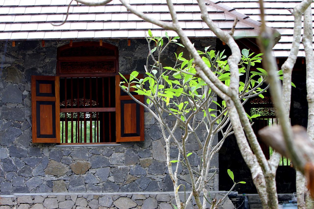 Yala Oga Reach Hotel Tissamaharama Bagian luar foto