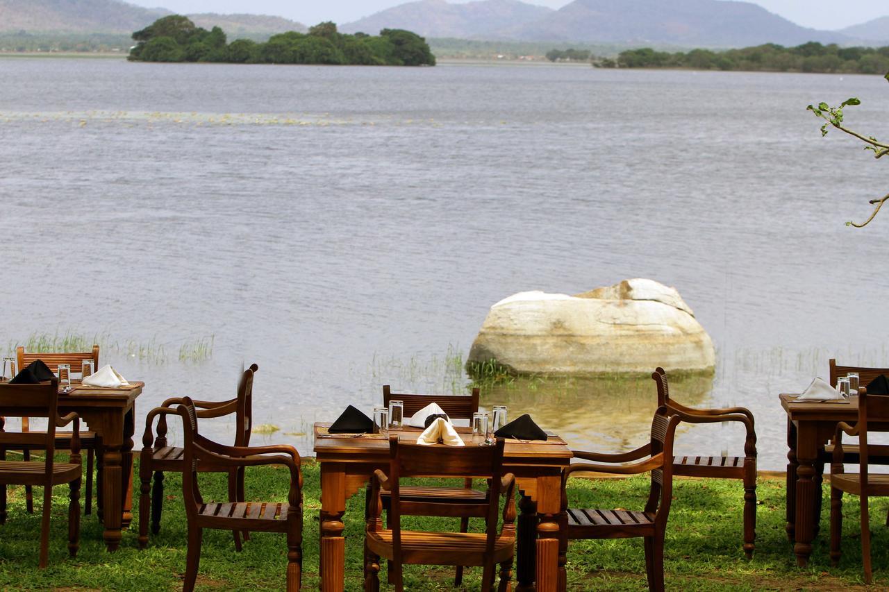 Yala Oga Reach Hotel Tissamaharama Bagian luar foto