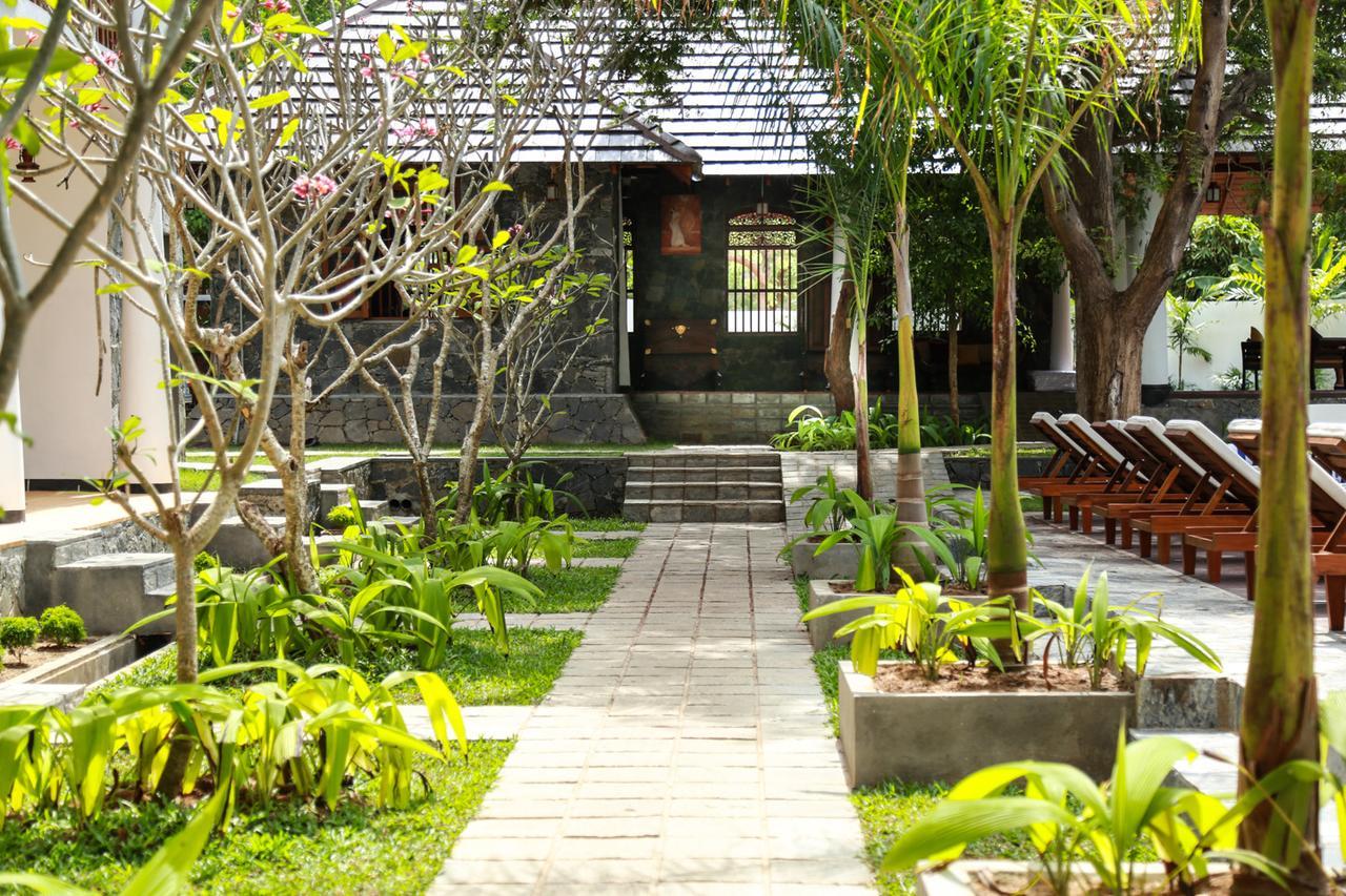 Yala Oga Reach Hotel Tissamaharama Bagian luar foto